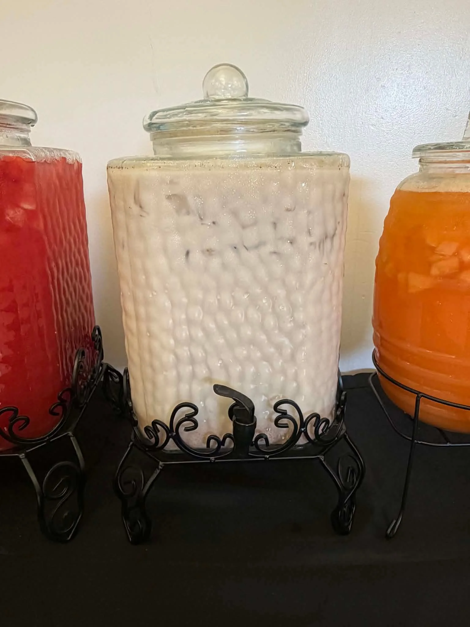 Aguas frescas para catering de El Nopalito
